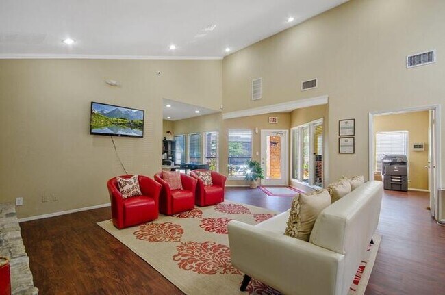 Photo - 8901 Meadowbrook Blvd Unidad b3