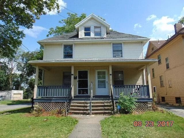 Photo - 114 Burrows St Townhome