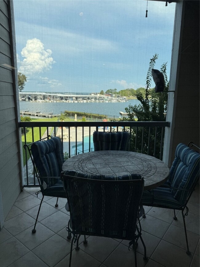Building Photo - 12800 Melville Dr Unit 2 Rental