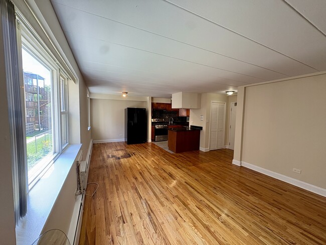 Photo - 2115 W Farwell Ave