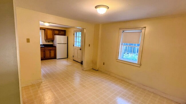 38 Diamond Dr