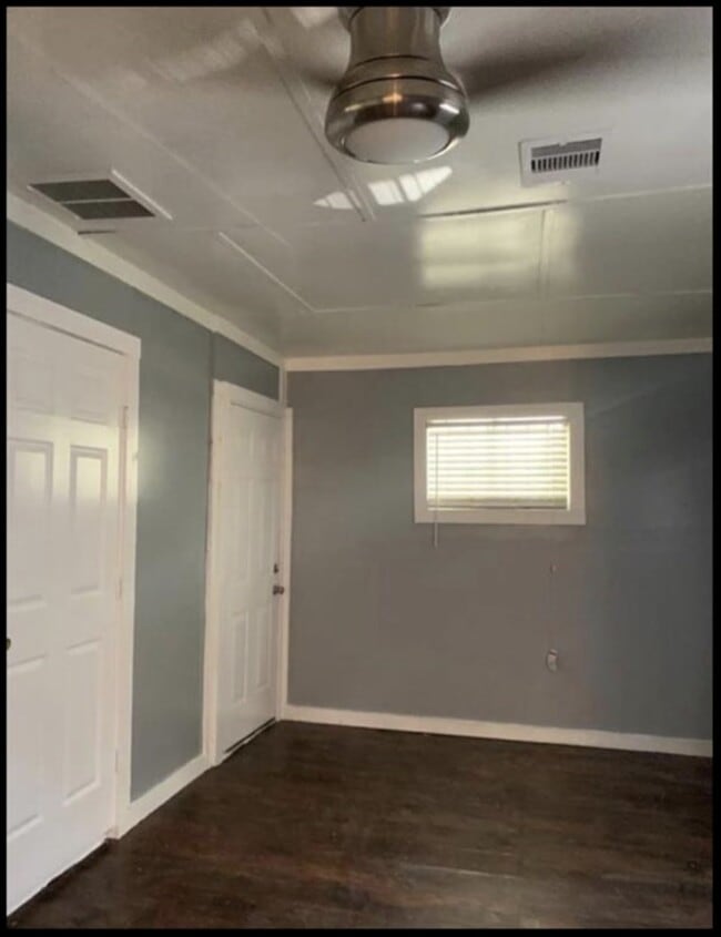 Photo - 10106 Sierra Dr