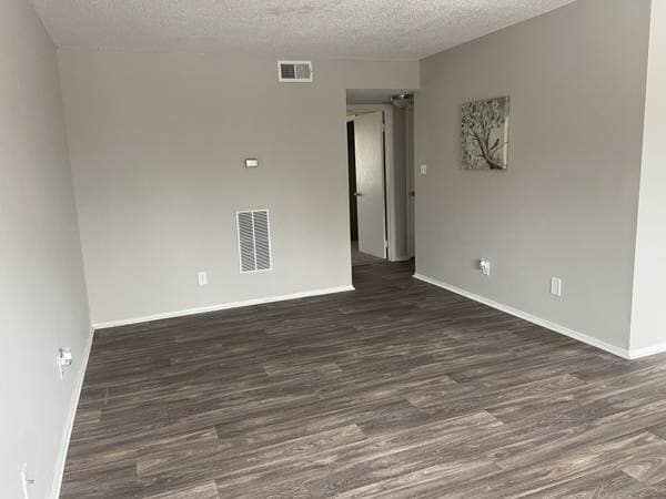 Photo - Eagle Trace Apartments