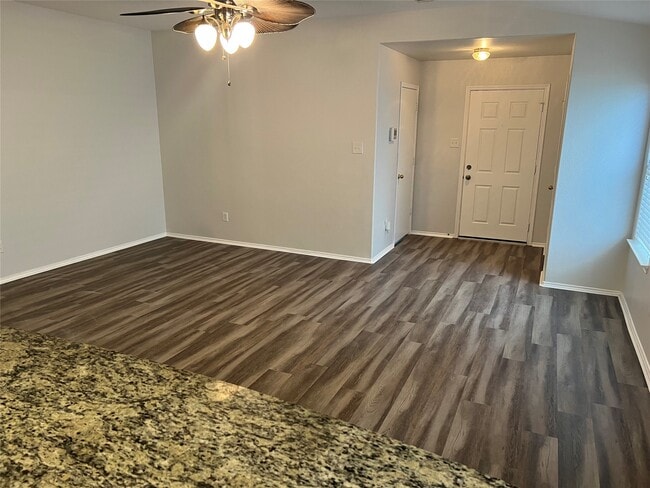 Photo - 1907 Cold River Dr