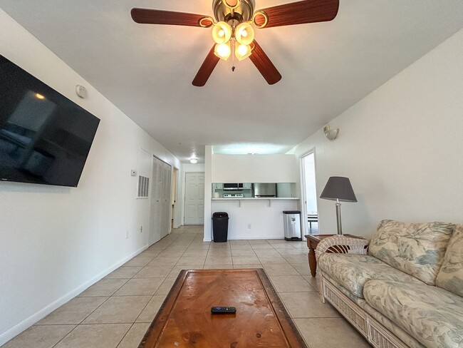 Photo - ROOM FOR RENT Charming 1/1 in University T...