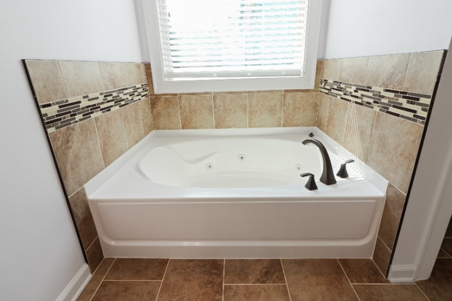 Photo - 4010 Lake Manor Way
