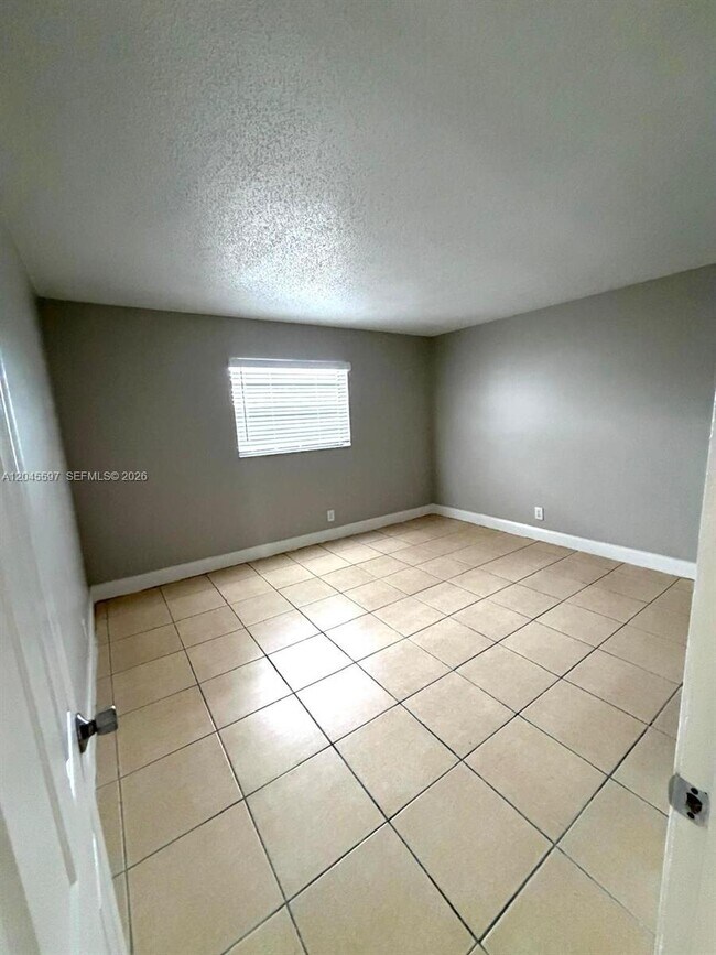 Photo - 2111 NW 55th Ave Unidad 211