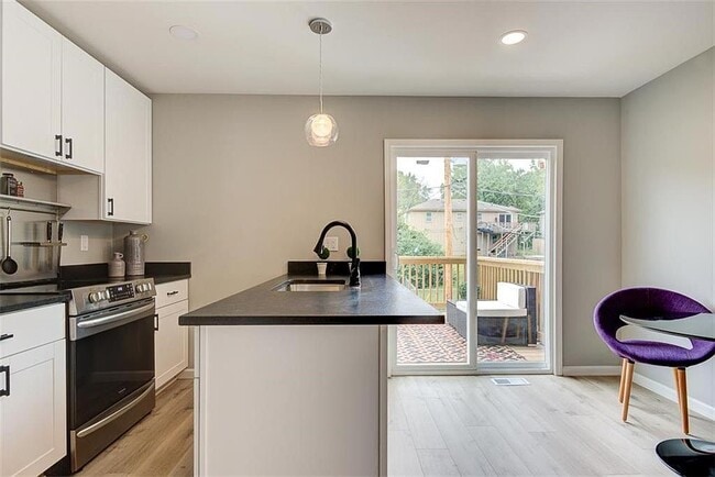 Photo - 9923 W 52nd St