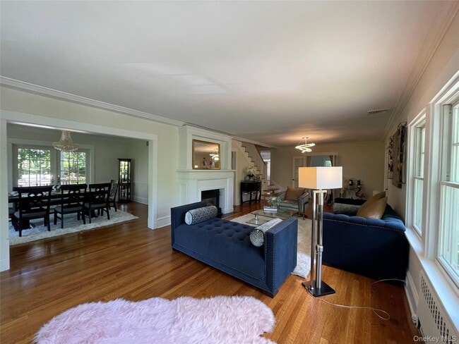 Photo - 38 Gedney Park Dr