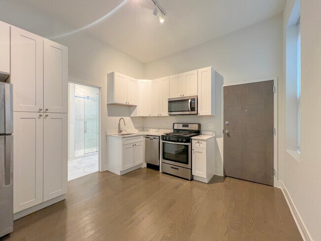 Photo - 951 W Armitage Ave Unit 2R