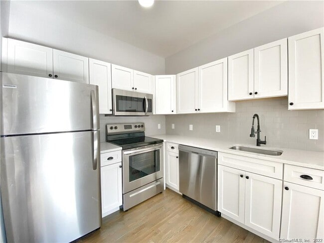 Building Photo - 4 Berkeley St Unit 11