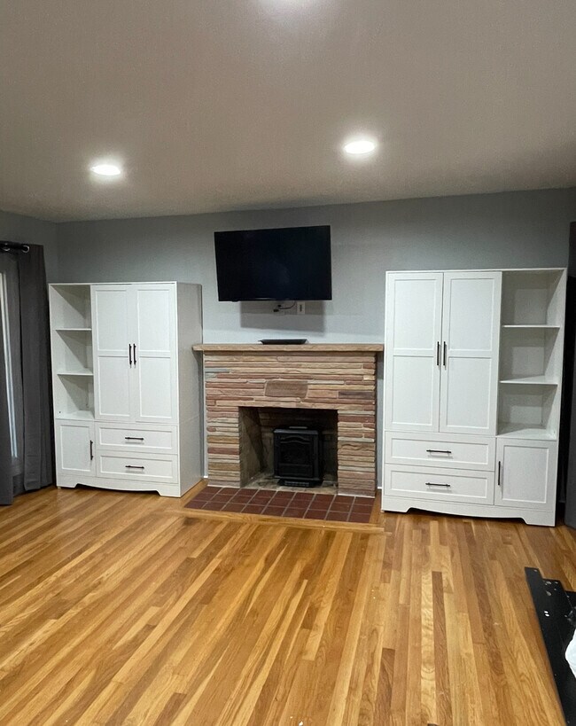 bedroom 4 - 11001 Chula Vista Ave Unit 4