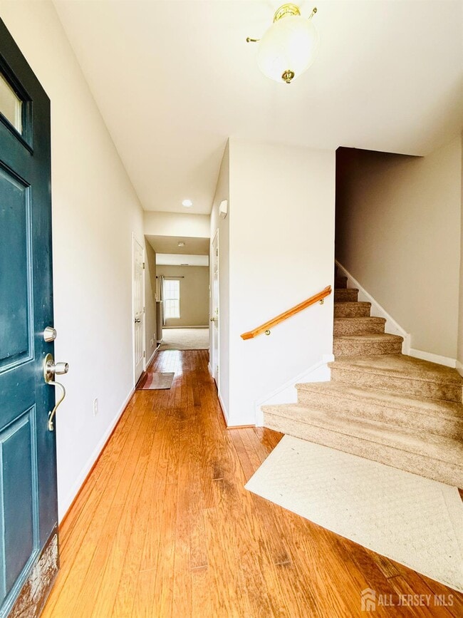 Photo - 47 Peppermint Dr