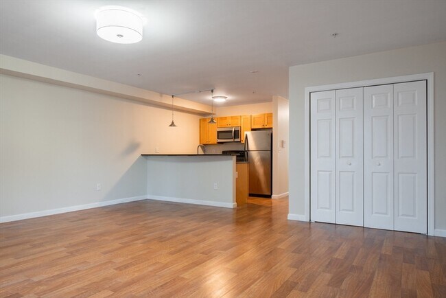 Photo - 37 Chelsea St Unit 2B