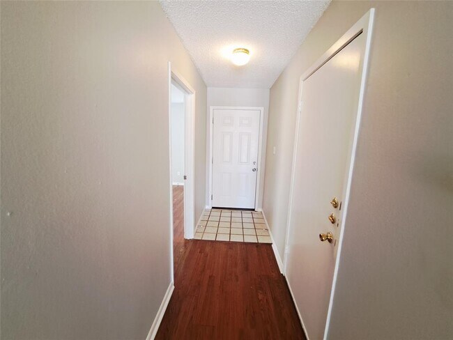 Photo - 9009 Sanger Dr Casa Adosada