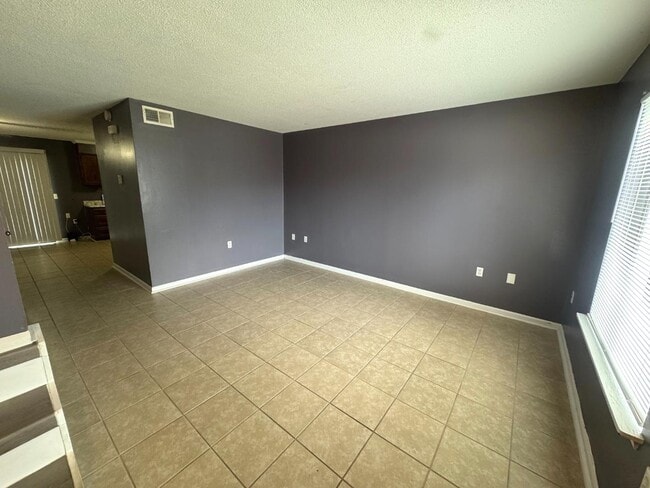 Photo - 251 Knight Dr