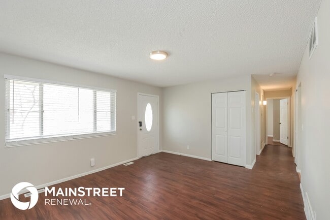 Photo - 5522 Carson St