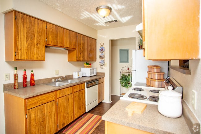 Plano modelo A 2BDx2BA 980SF - Chisholm Trail Townhomes