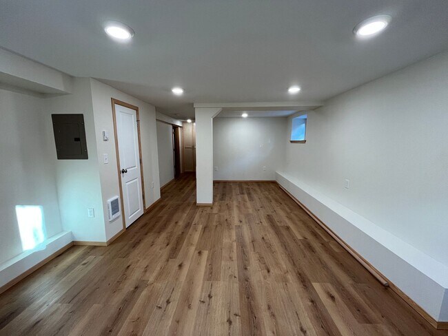 5735 NE 15th Ave Unidad B