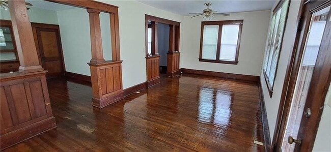 Photo - 120 Fulkerson St