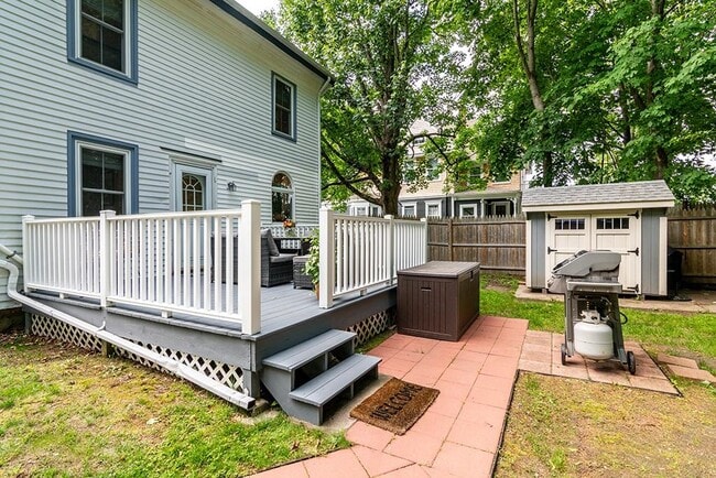475 Woodruff Ave