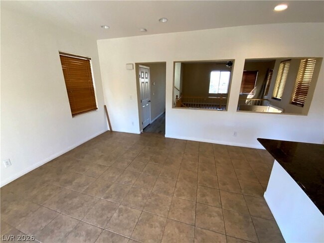 1182 Enzo Ave