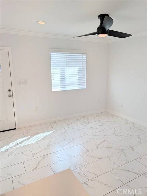 Photo - 737 Davis Ave