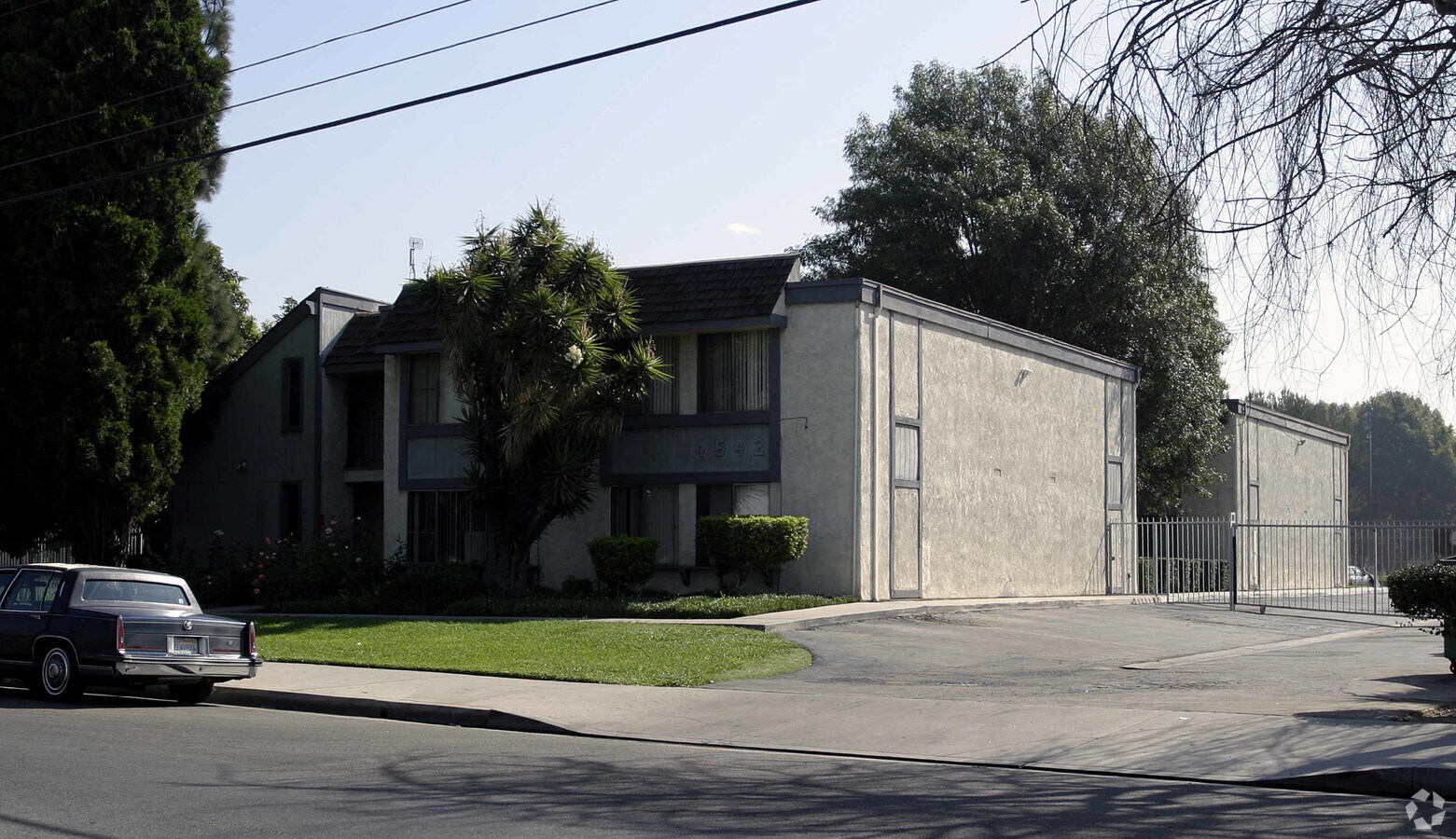 Photo - 4542 Durfee Ave Apartments