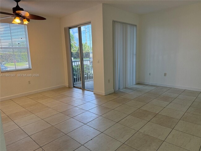 Photo - 2113 Shoma Dr Unidad 2113