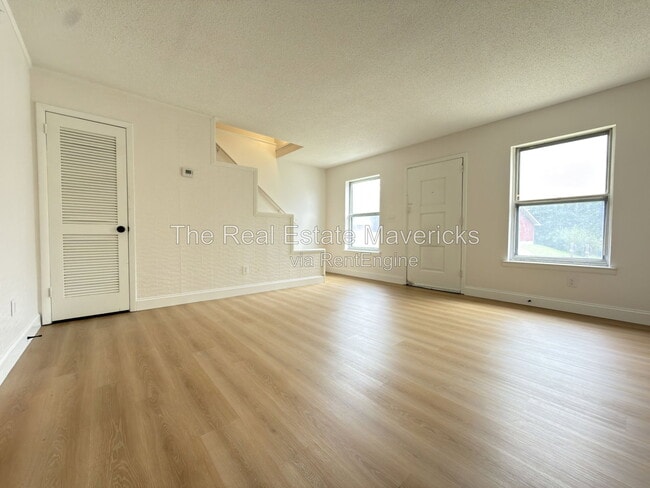 Photo - 2318 Green Forest Dr