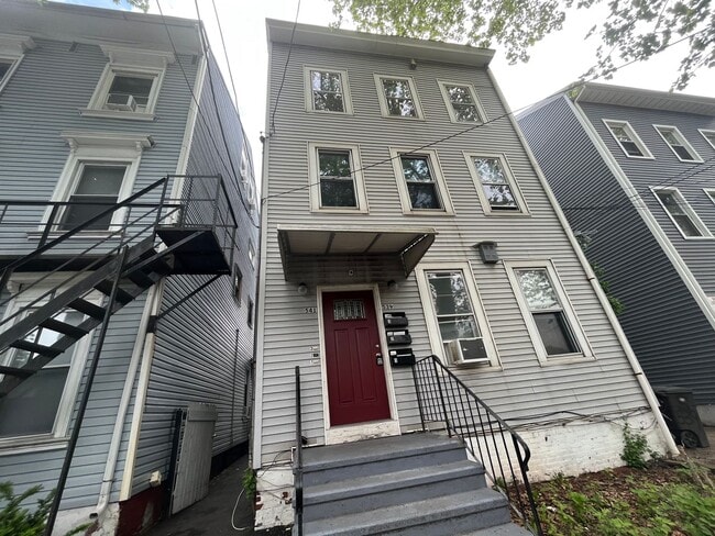 Photo - 539 East St Unit 3