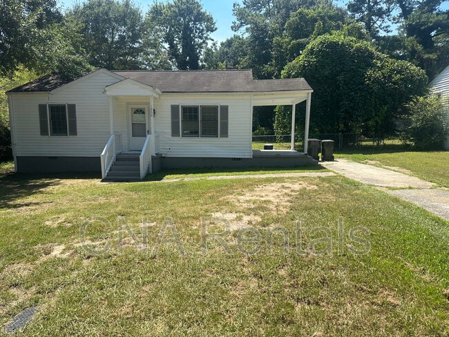 Photo - 1936 Clearwater Dr SE