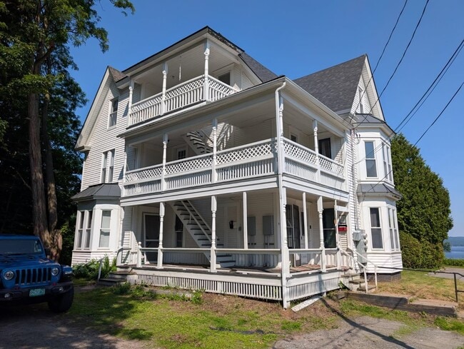 Photo - 91 Bayview St
