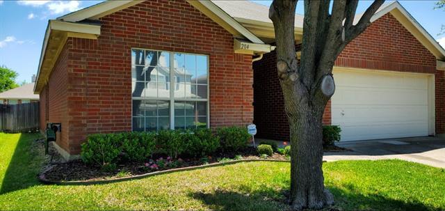 Building Photo - 204 Trenton Dr