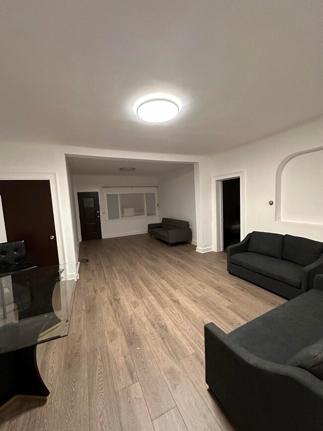 Photo - 36 Haendel St Unit First Floor