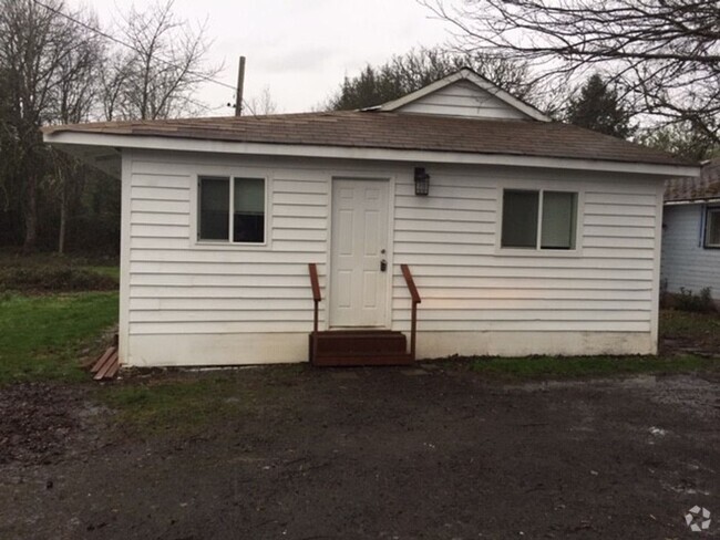 Building Photo - STATUS: AVAILABLE | R258A | $1095 Rental