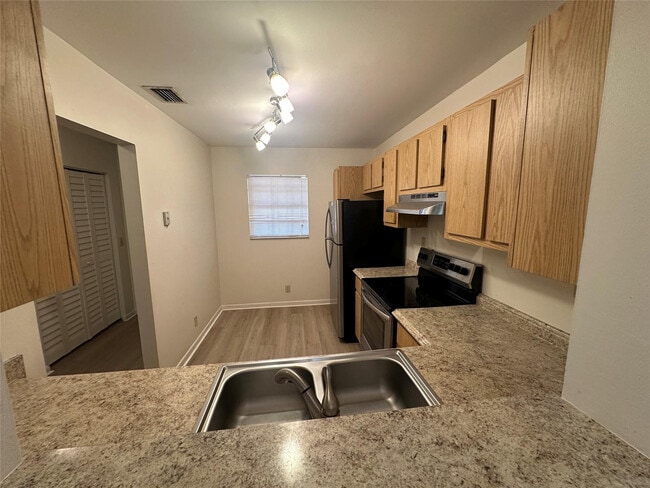 Photo - 3034 Coral Springs Dr Unit 202