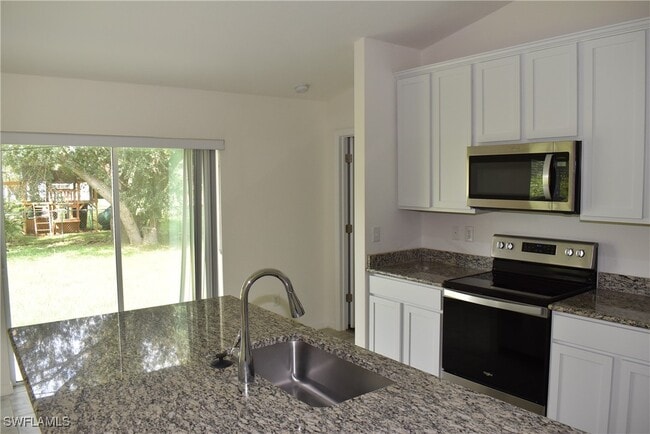 Photo - 4436 Adelaide Ave