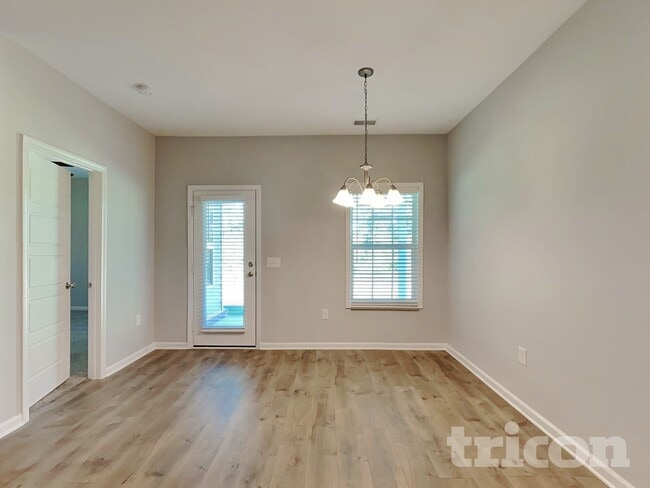 Photo - 831 Ellyson Dr
