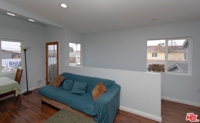 Photo - 8510 1/2 San Pedro St