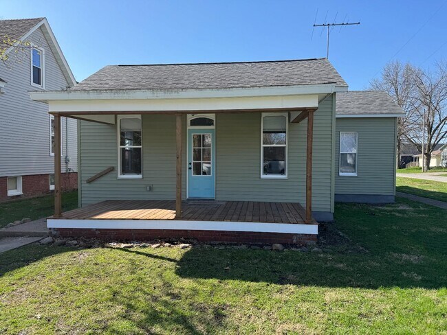 Photo - 230 W Main St