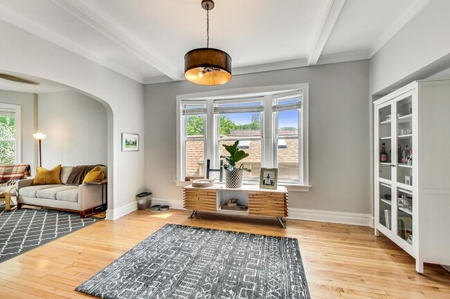 Photo - 2145 W Thomas St Unit 3