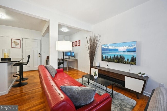 Photo - 1300 Massachusetts Ave NW Unit 503