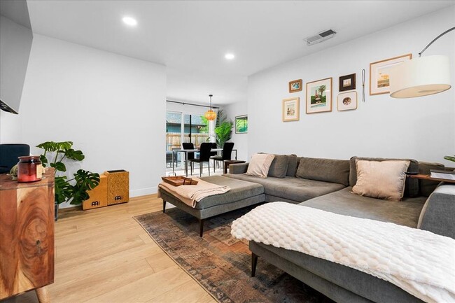 Photo - 1808 Forest Hill Dr