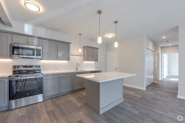 MapleCroft - 2 BD 2 BA - Ground Level