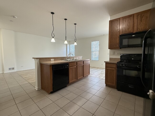 Photo - 4555 Camden Ln