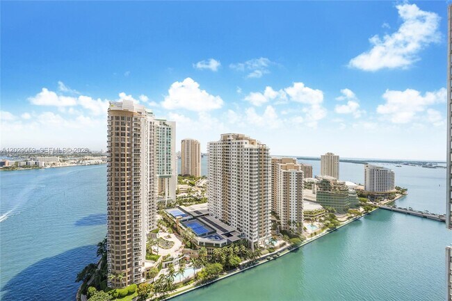 Photo - 475 Brickell Ave Unidad 2807