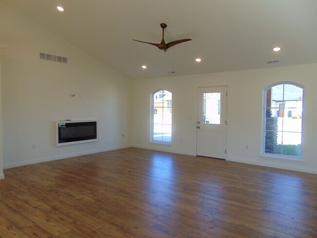 Photo - Sensational 3 Bed 2 Bath House!