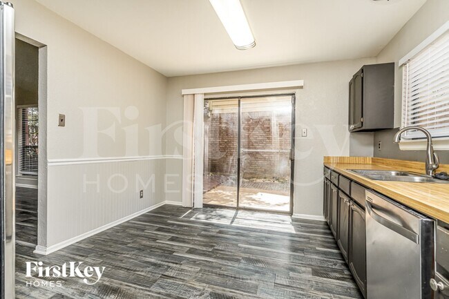 Photo - 152 High Pointe Ln