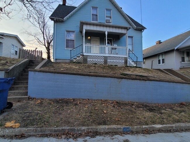Photo - 111 S 13th St House